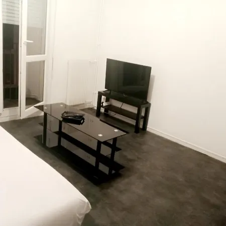 Apartamento Joli Studio Avec Balcon Proche De Tout *